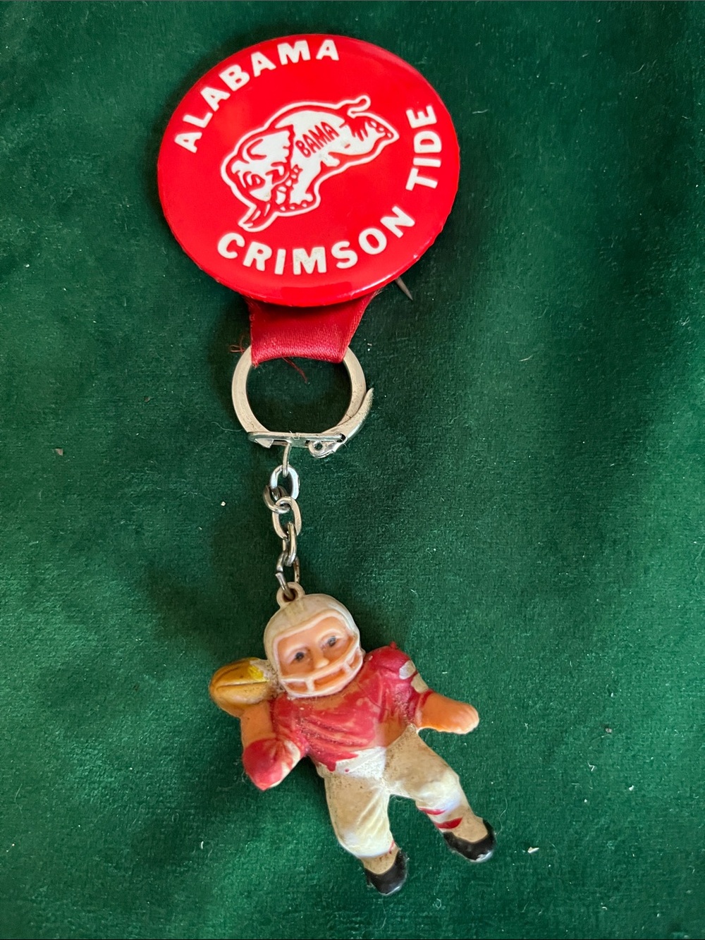 Vintage Roll Tide Alabama Crimson tide brooch pin Red Football Player Keychain